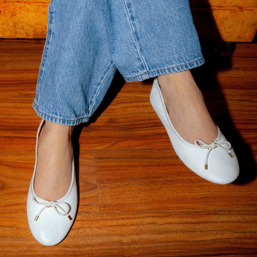 μπαλαρινα γυναικεια Steve Madden Blossoms δερματινα ασπρα | GR-O952WYV